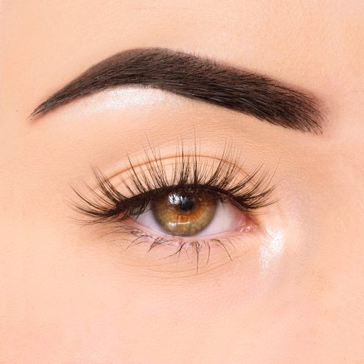 How to add magnetic lashes to your makeup routine
